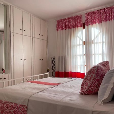 Byblos Mare-The Exclusive Beach Front Villa Skala Sotiros Luaran gambar