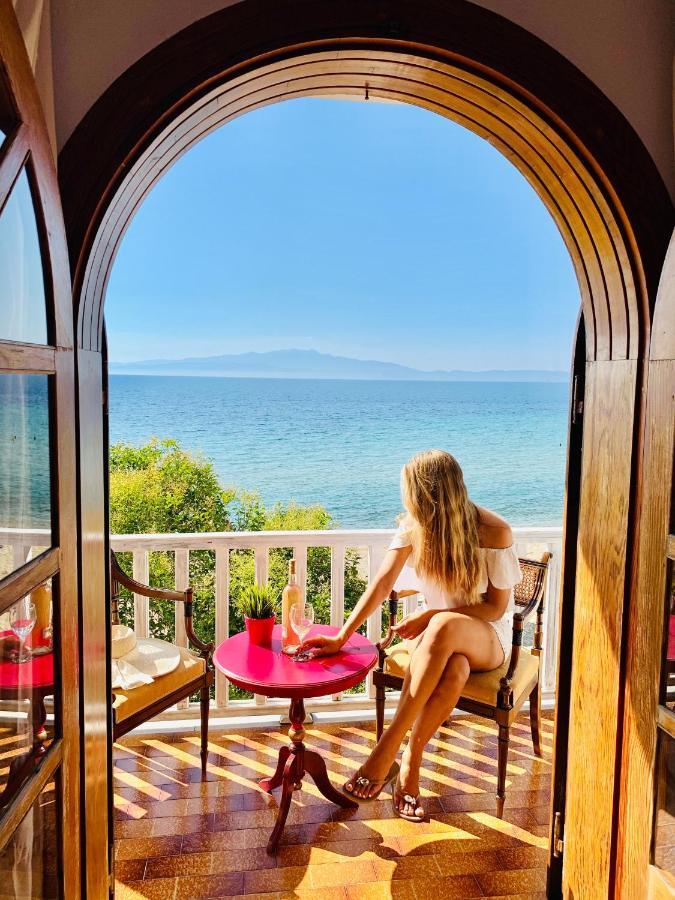 Byblos Mare-The Exclusive Beach Front Villa Skala Sotiros Luaran gambar