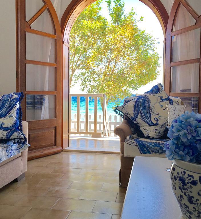 Byblos Mare-The Exclusive Beach Front Villa Skala Sotiros Luaran gambar